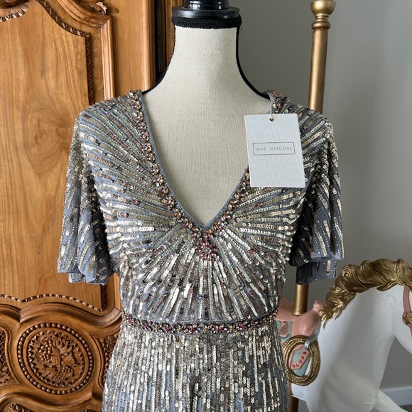 NWT Mac Duggal 5538 Silver Embellished [8] V Neck Butterfly Sleeve Column Gown - Picture 6 of 12